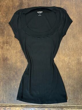 Express Black Scoop Neck Short Sleeve Tee